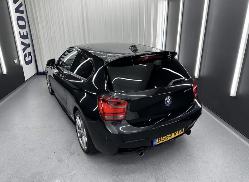 BMW 1 SERIES