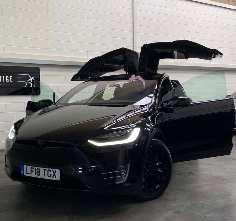 TESLA MODEL X