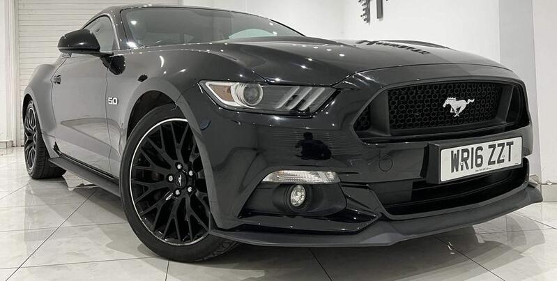 FORD MUSTANG