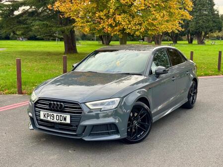 AUDI A3 1.0 TFSI 30 Black Edition