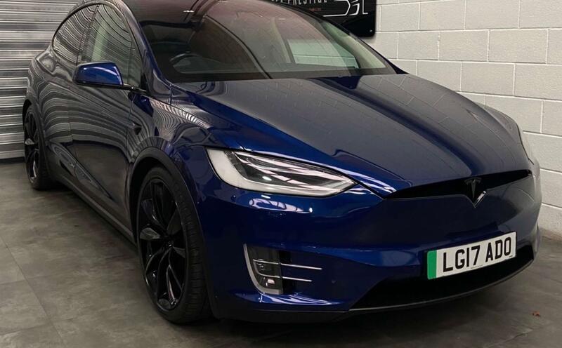 TESLA MODEL X