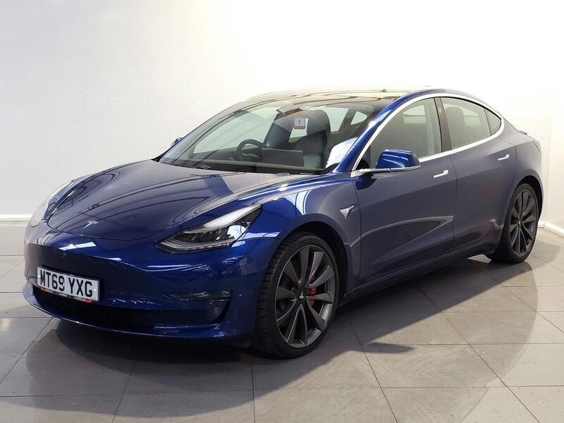 TESLA MODEL 3