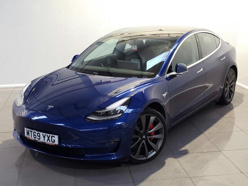 TESLA MODEL 3